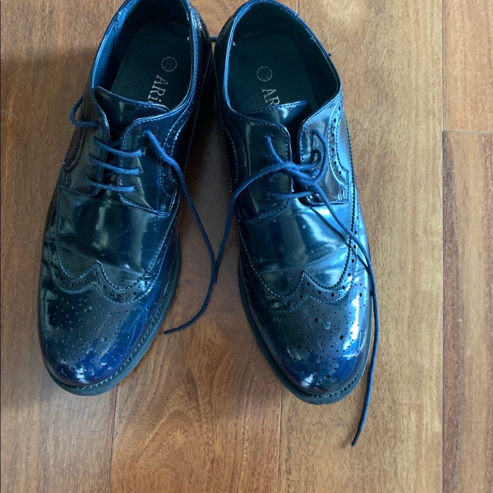 Swanky shiny oxford (wingtips)
